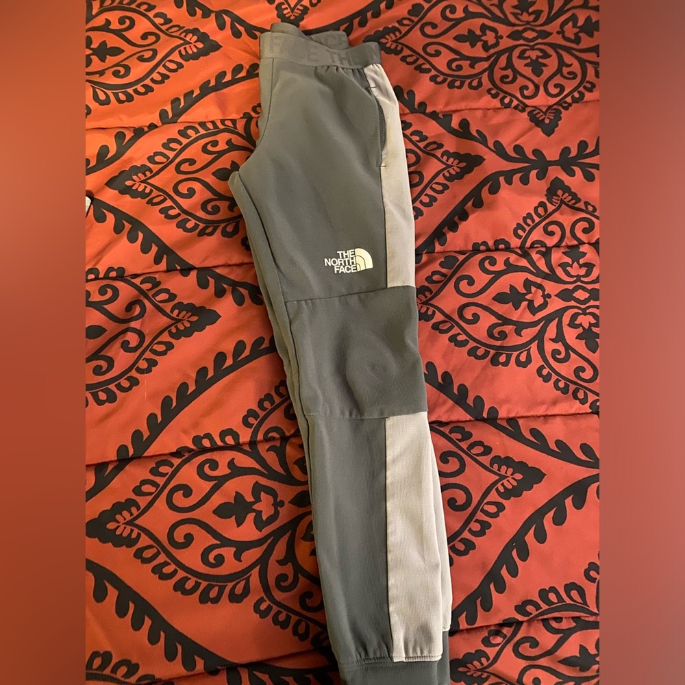 Boys The North Face jogger pants size Youth Xsmall